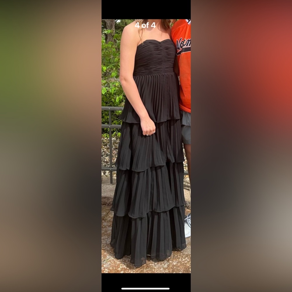 Elegant Black Strapless Evening Gown